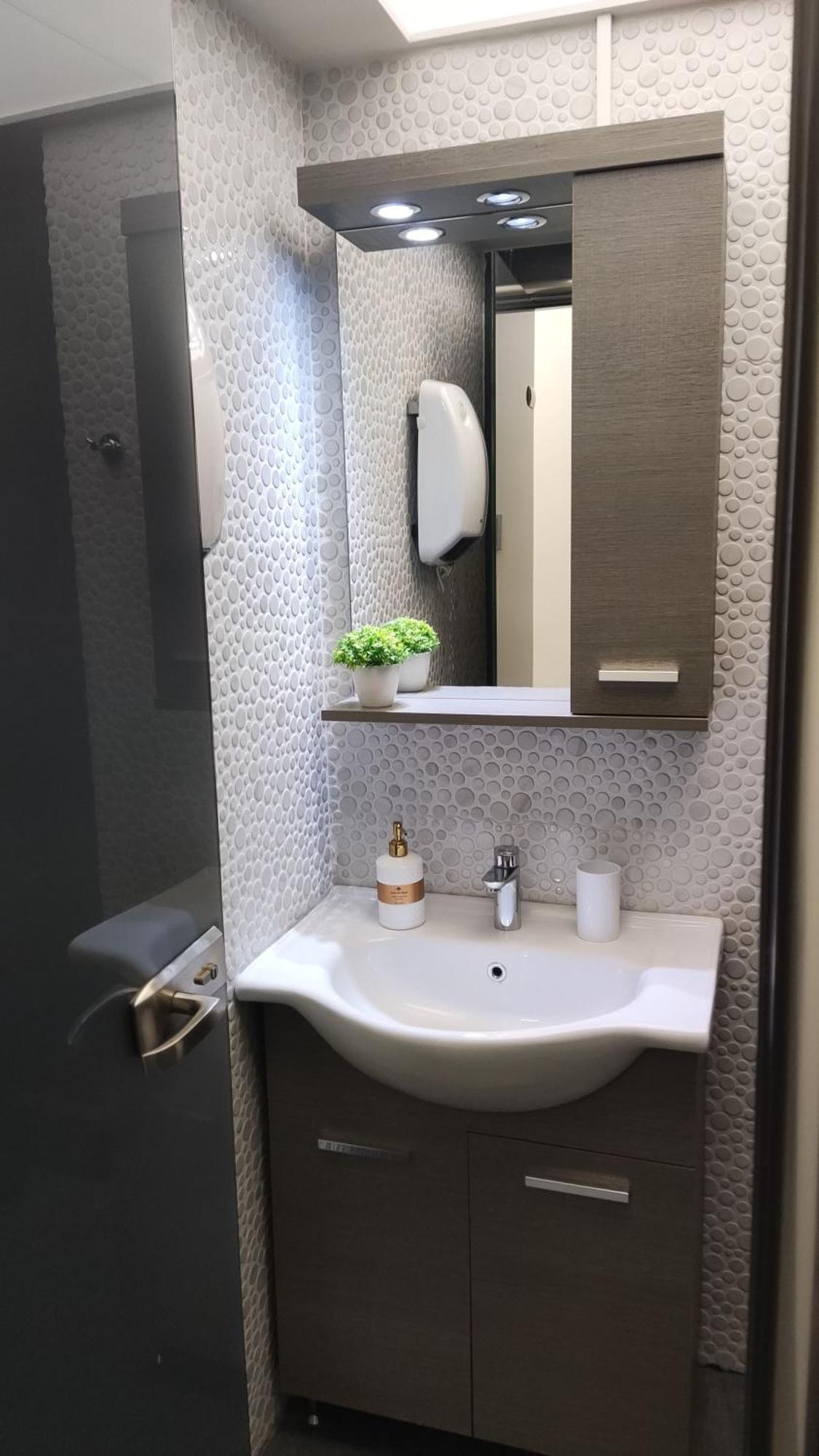 Ermou Downtown Suites By Athens Urban Retreat Екстер'єр фото
