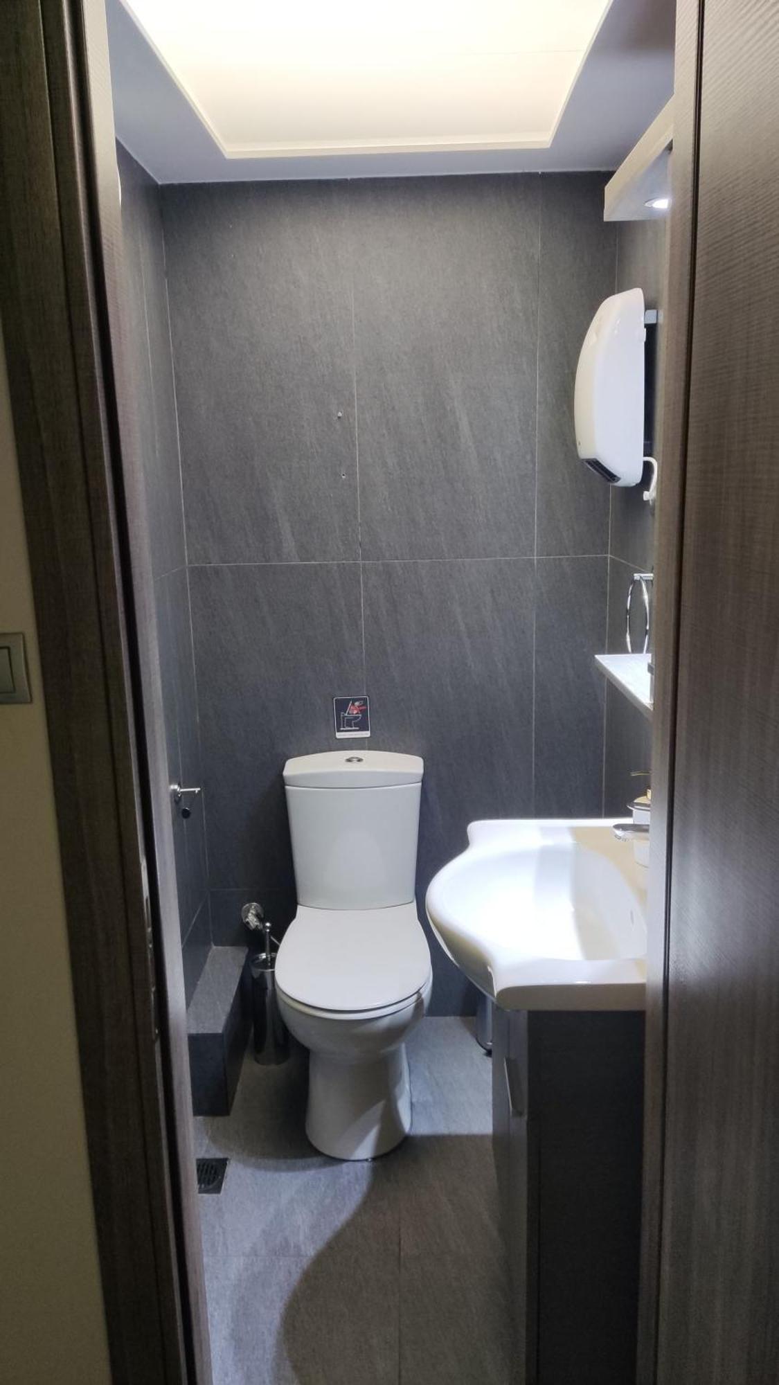 Ermou Downtown Suites By Athens Urban Retreat Екстер'єр фото